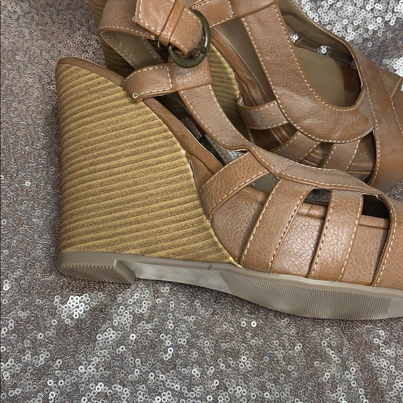 ALFRED SUNG || Pure By Alfred Sung Wedges - Picture 5 of 5